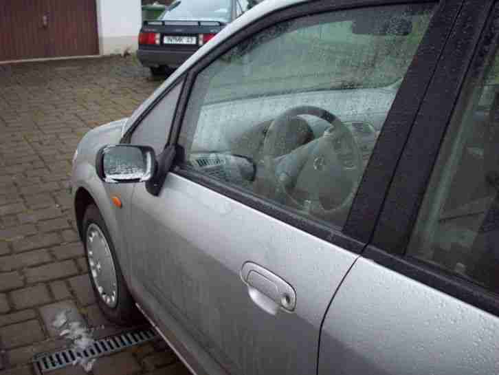 Mazda Premacy 2.0 Diesel , Tüv ist neu. Anlasser Defekt!