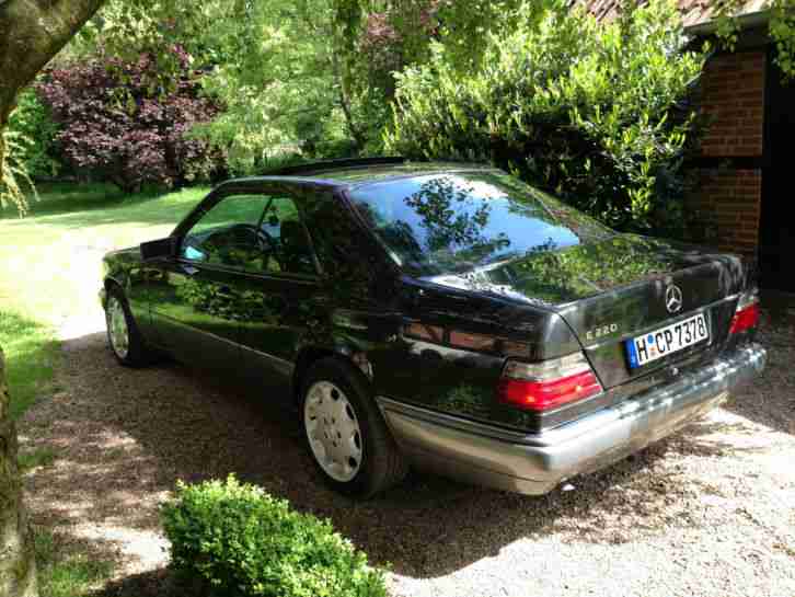 Mecedes Benz E220 Coupe Sportline W124 schwarzblau TOP