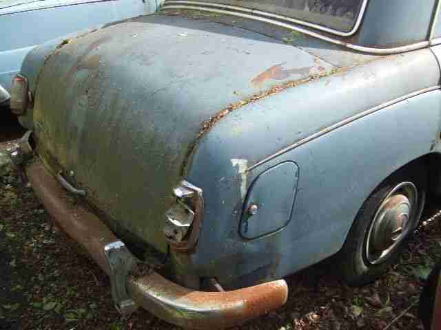 Mercedes 220S 6