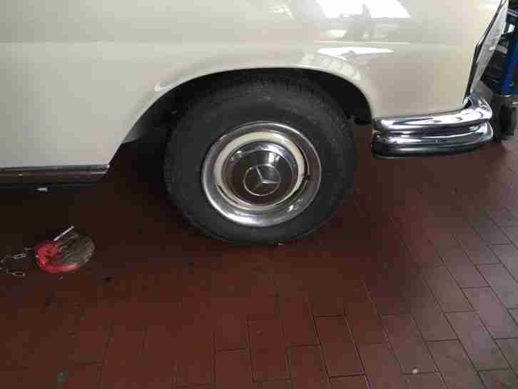 Mercedes 250SE Coupé von 03-1965, original Mercedes Classic Center restauriert