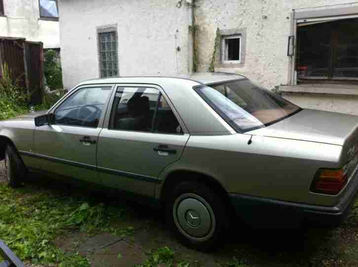 Mercedes 260 Automatik Bj 1987 bald Oldtimer