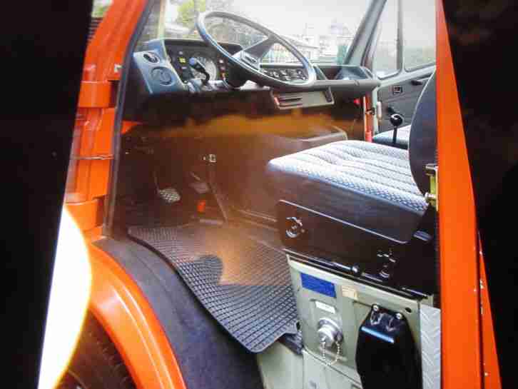 Mercedes 310 Feuerwehrauto Oldtimer Transporter km 19865