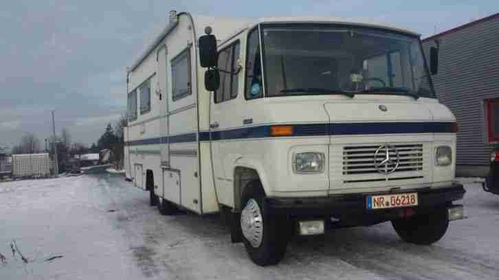 Mercedes 608 Teilintegriert Heckgarage 1Hand