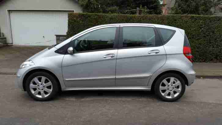 Mercedes A-Klasse, A200 Avantgarde "Polar Star", Top gepflegt