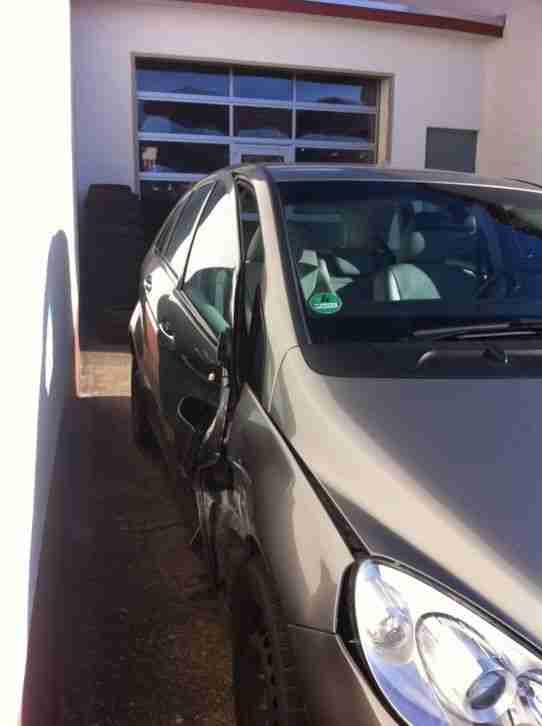 Mercedes B 200 CDI Avangard.Unfall.