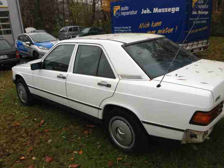 Mercedes Benz 190 1987 weiß Unfallwagen!!