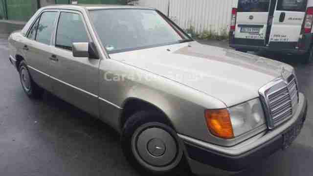 Mercedes-Benz 200 E ,Oldteimer,1 Hand,Nur 068000 Tkm ,