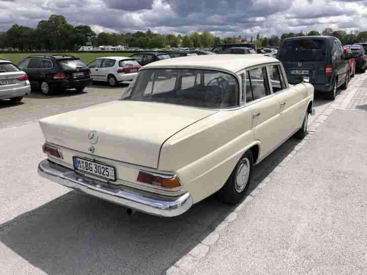 Mercedes Benz 200