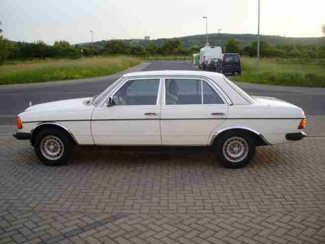 Mercedes-Benz 200 W123 * Nur 58 TKM * Rarität * Automat