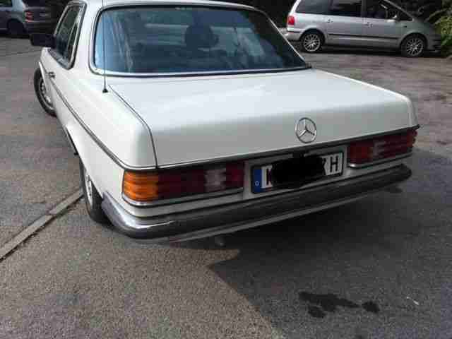 Mercedes-Benz 230ce mit H-Kennzeichen, ohne Rost - W123
