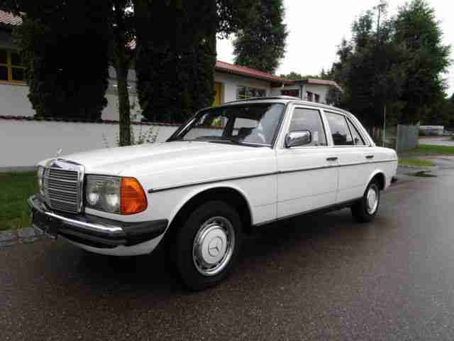 Mercedes-Benz 240 D*H-Kennzeichen*Traumhafter Zustand*W