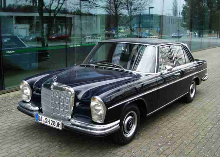 Mercedes Benz 250 SE 1966 dunkelblau