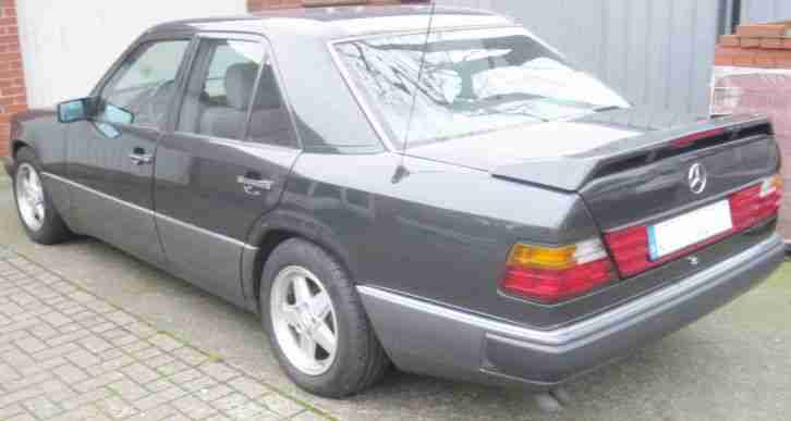 Mercedes Benz 300 D Diesel W124 Euro 2
