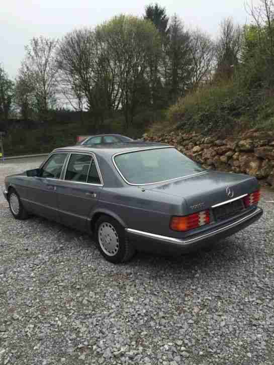 Mercedes Benz 300SE W126