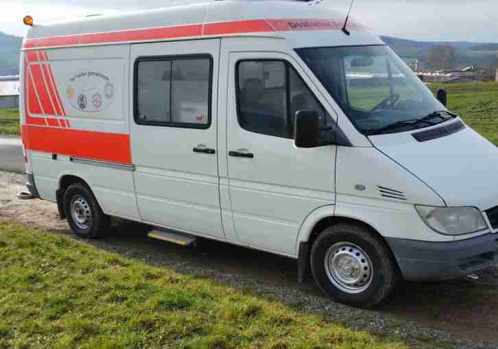 Mercedes Benz 313 CDI RTW Mehrzweckfahrzeug/Wohnmobil/RTW