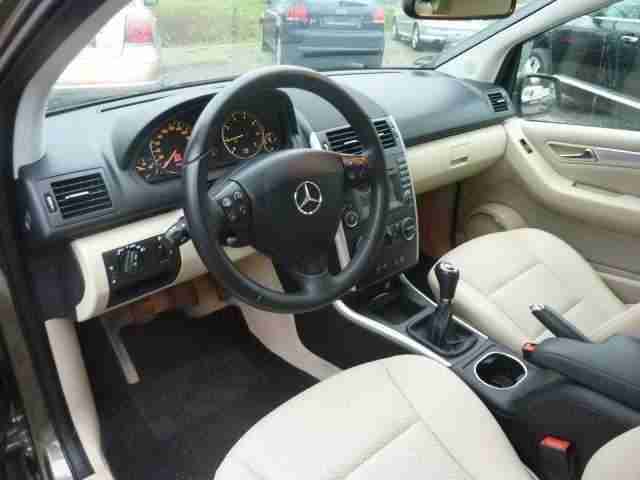 Mercedes-Benz A 150 Leder/SHZ/PDC