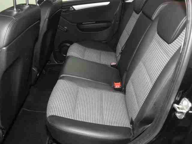 Mercedes-Benz A 170 Avantgarde Sportpaket Automatik SHZ