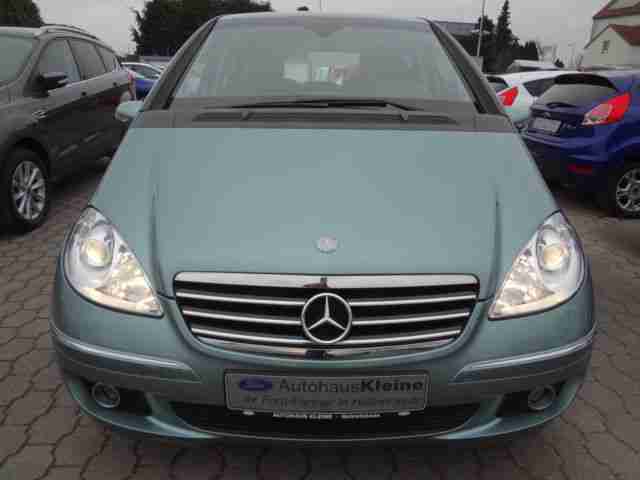 Mercedes-Benz A 200 Automatik Avantgarde *Navi+Glasdach