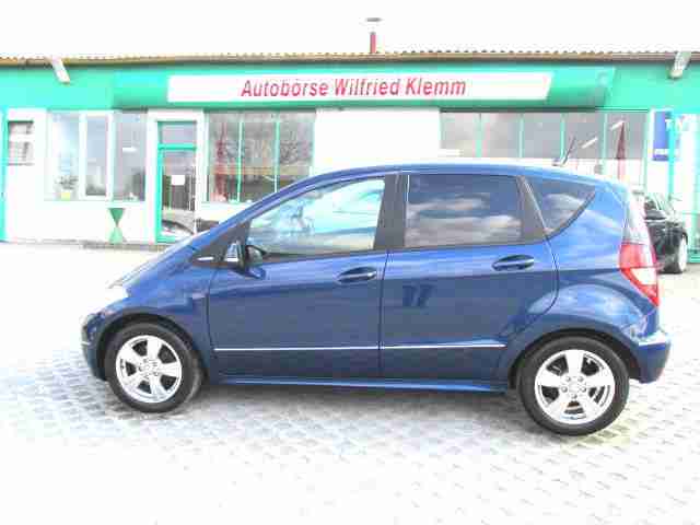 Mercedes-Benz A160BlueEFFIAvantgarde-Navi-Klima-PDC-Led