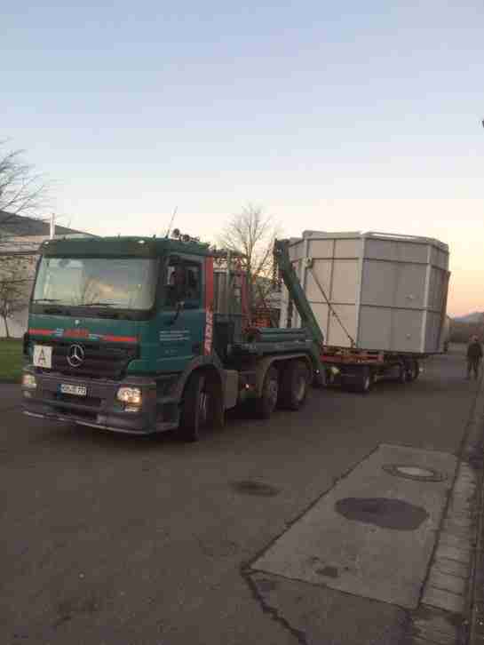 Mercedes Benz Actros Absetzkipper Containerfahrzeug