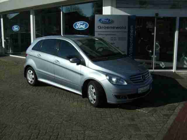 Mercedes-Benz B 180 CDI DPF mit abnehmbarer Anhängerkup