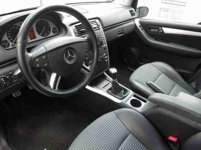 Mercedes-Benz B 180 CDI Sportpaket AHK Klima Radio-CD D