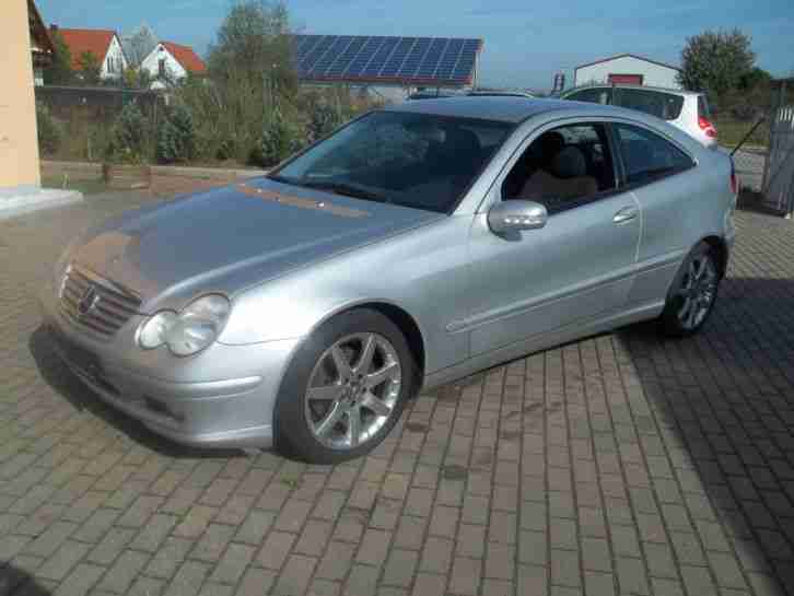 Mercedes-Benz C 200 Kompressor Sportcoupe mit Tüv /sehr wenig KM / 8 fach