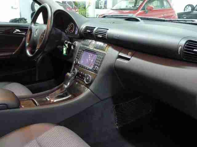 Mercedes-Benz C 230 T Kompressor Avantgarde *Navi*Leder