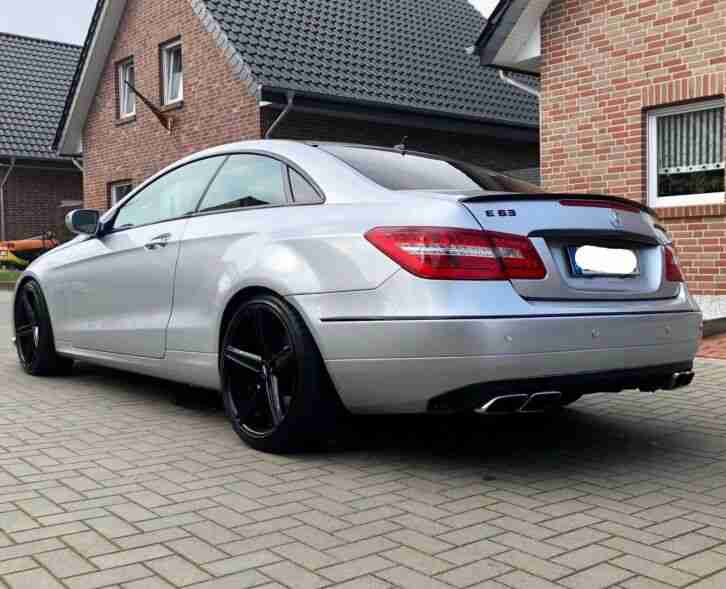 Mercedes Benz C207