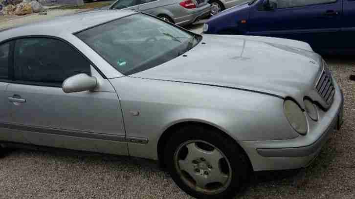 Mercedes Benz CLK 200 Ersatzteile Auto Bastlerauto