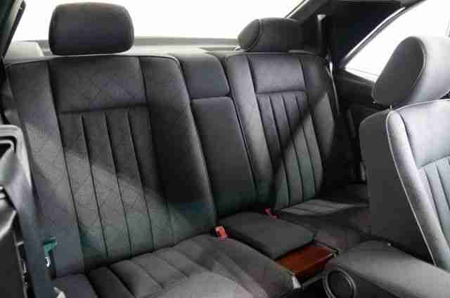 Mercedes-Benz E 200 Coupe Klimaanlage/ESSD...