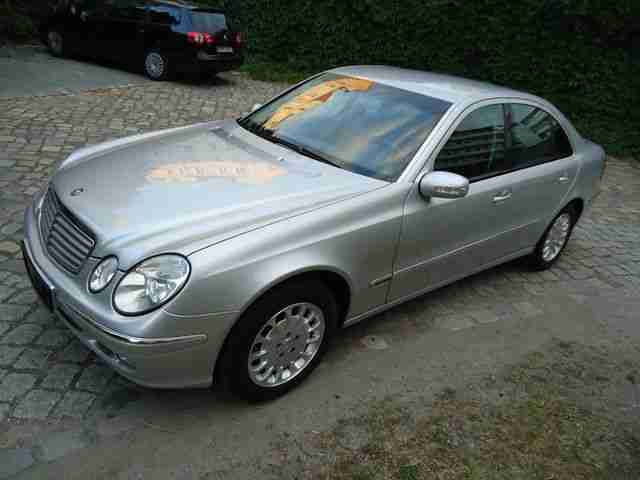 Mercedes-Benz E 200 Kompressor Elegance-Automatik-Schec