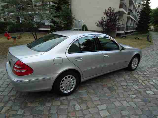 Mercedes-Benz E 200 Kompressor Elegance-Automatik-Schec