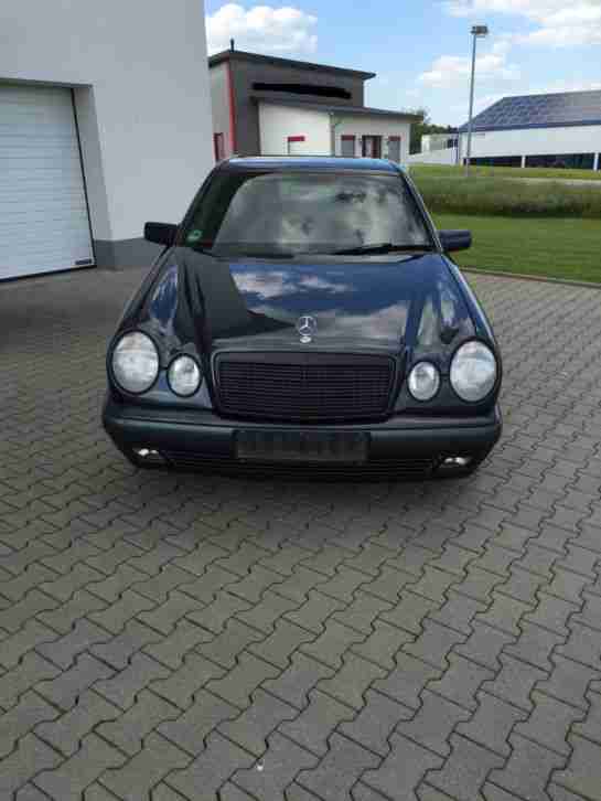 Mercedes Benz E 200 W210 orig.105000 KM Tüv 04.2017