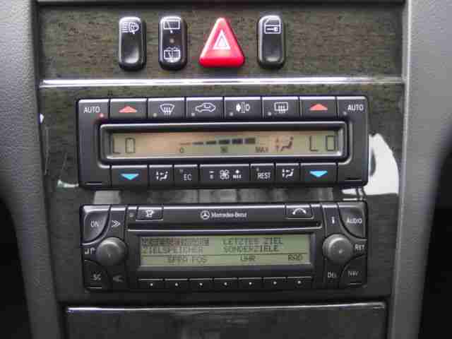 Mercedes-Benz E 220 T CDI Avantgarde *NAVI-AHK-KLIMAAUT