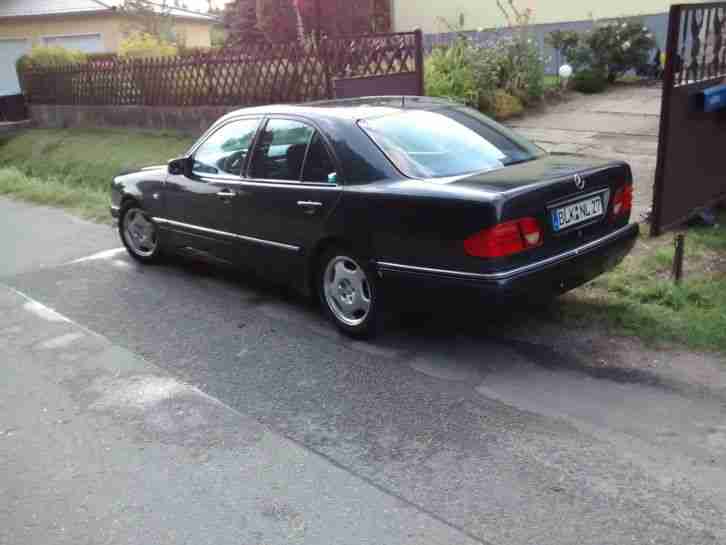 Mercedes-Benz E 240 149.000 km 04/1998 EZ 125 kW (170 PS) Benzin HU/AU 07/2016