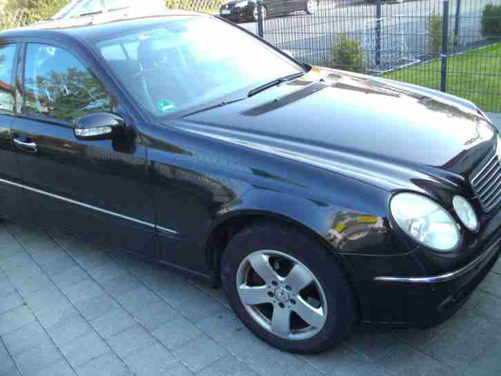 Mercedes Benz E 240 4Matic Avantgarde Bj. 10.2005 1. Hand 177 PS
