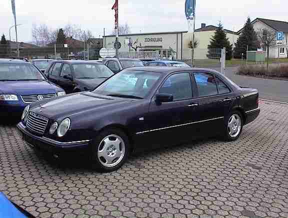 Mercedes-Benz E 240 Avantgarde