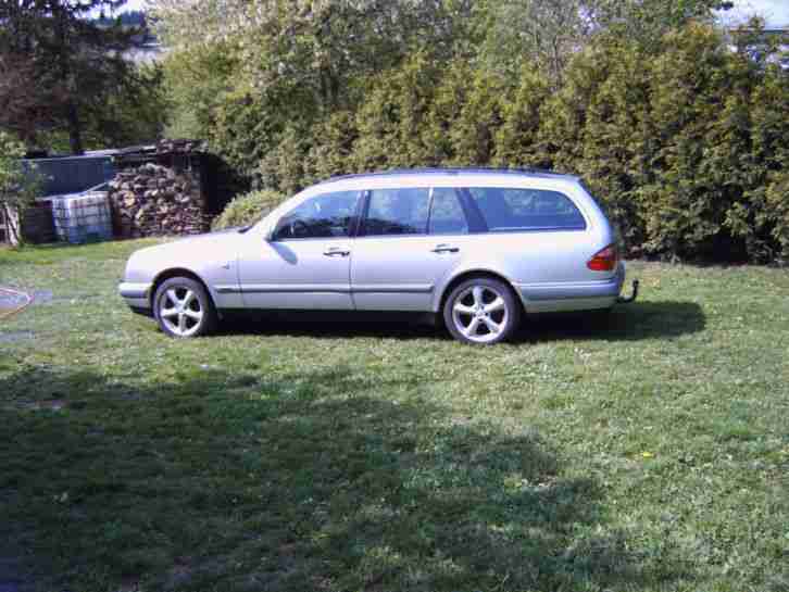 Mercedes-Benz E 240 Kombi mit AHK und TÜV/AU 4/2017