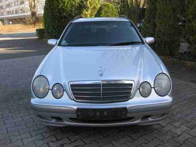 Mercedes Benz E 280 T Classic