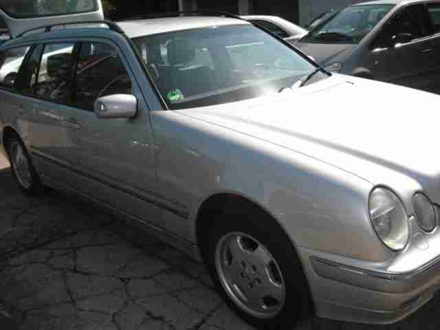 Mercedes-Benz E 280 T Elegance 4-Matic
