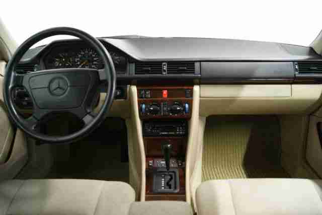 Mercedes-Benz E 300 DIESEL"W124"RARITÄT"ORG.120356KM"34