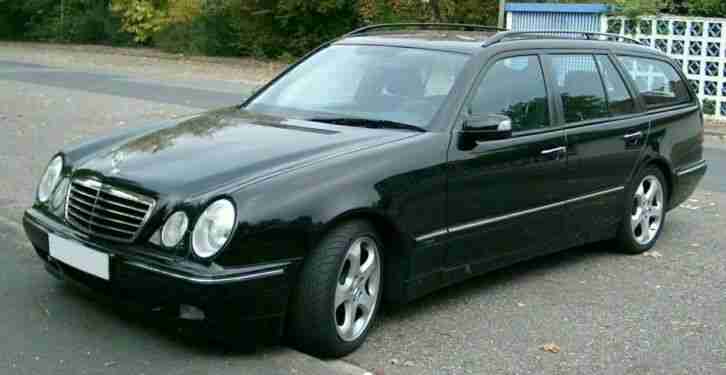Mercedes-Benz E 320 CDI Kombi / Avantgarde / 7 Sitzer / Leder / Navi / Comand /