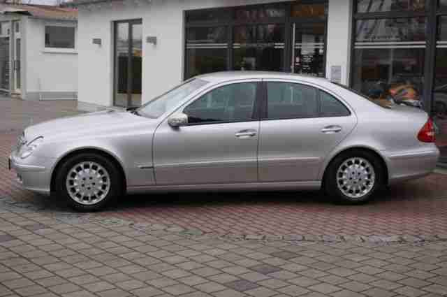 Mercedes-Benz E 320 Elegance*Automatik*Leder*Comand*Bi