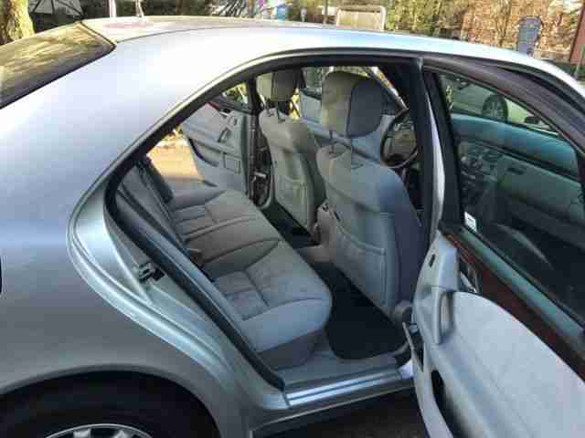 Mercedes-Benz E-Klasse Lim. E 230 Elegance Klimaautomat