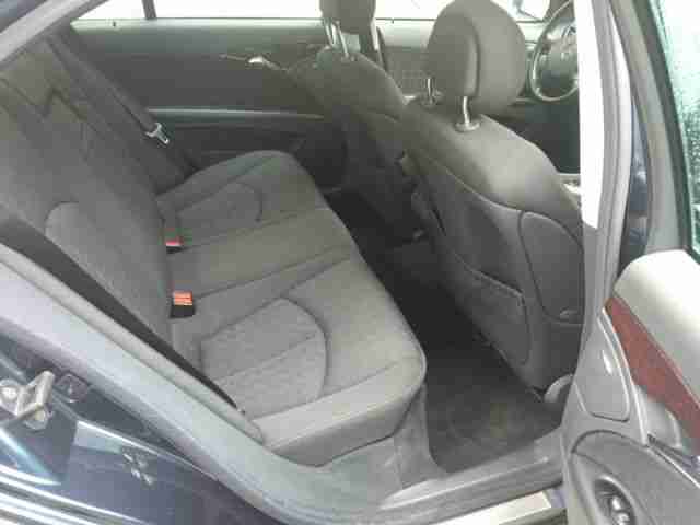 Mercedes-Benz E-Klasse Lim. E 320 CDI AUT+SH+GSD+PDC