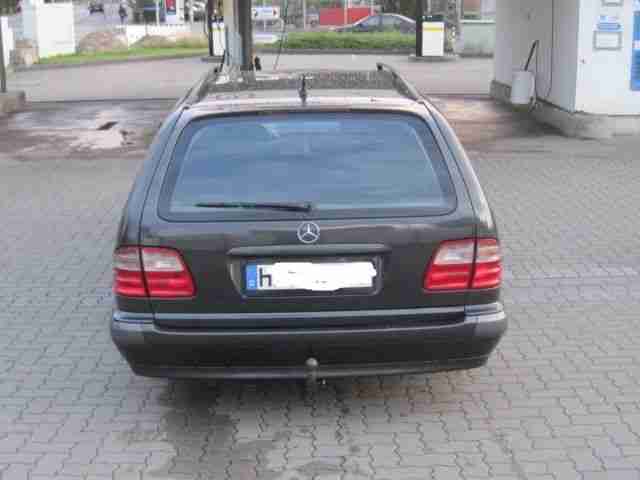 Mercedes Benz E220 CDI,Diesel,KOMBI AUTOMATIK, EZ 8/ 2001 ,AHK,,ALU, 1 TAG