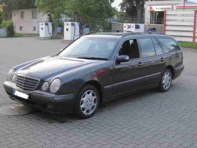 Mercedes Benz E220 CDI, Diesel, KOMBI AUTOMATIK, EZ 8