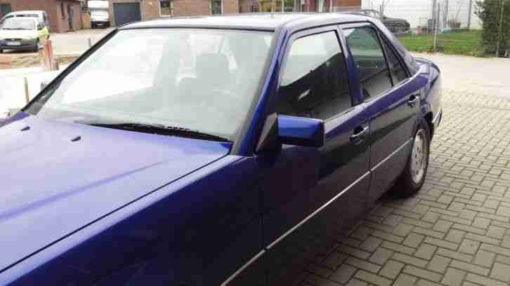 Mercedes-Benz E230 Bj. 89