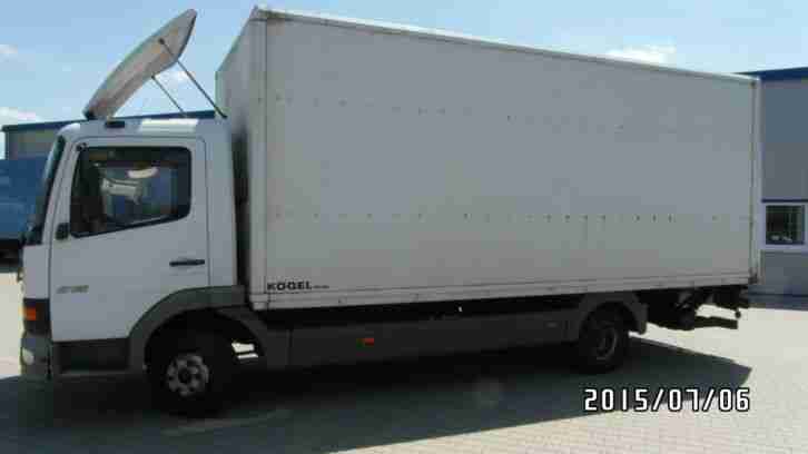 Mercedes Benz LKW 7, 5t. mit stärkerer Ladeboardwand